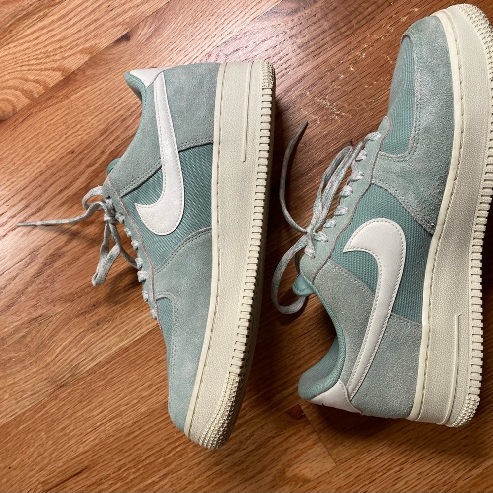 Nike Air Force 1